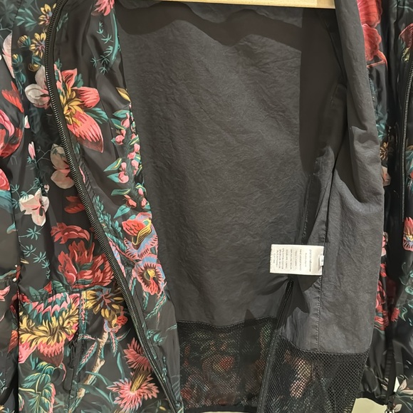 Paco Rabanne floral jacket EUC - Picture 7 of 7